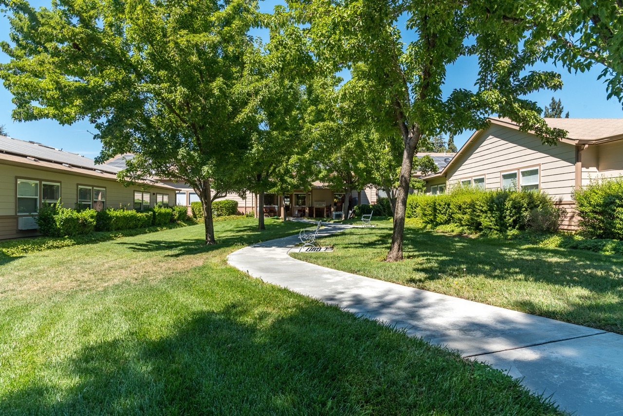 Healdsburg Senior Living — Experience the Difference